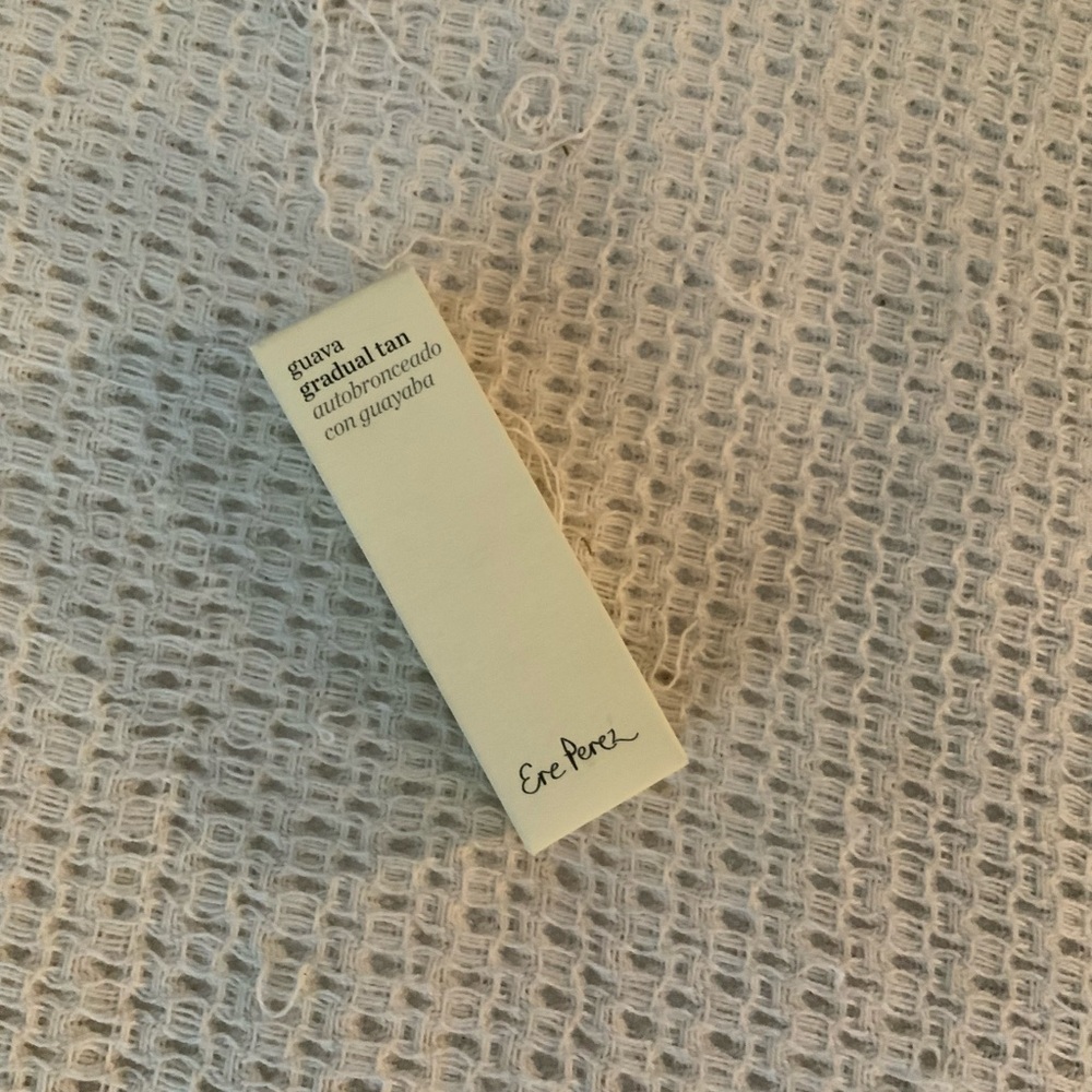New ERE PEREZ Guava Gradual Face Tan Self Tan Bronzer Drops